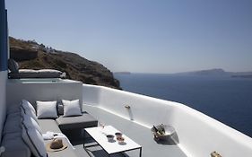 Akrotiri Cove